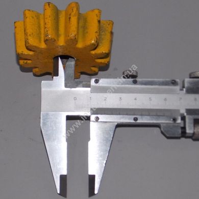 Шестерня для бетономешалок -- 12 зубъев 69х14х30 мм желтая