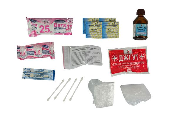 Аптечка медицинская транспортная Poputchik согласно ТУ пластиковый футляр 16,5х13,5х6,5см